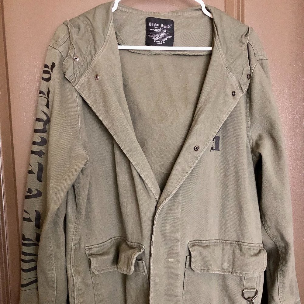 RARE Taylor Swift Reputation Stadium Tour Army Jacket